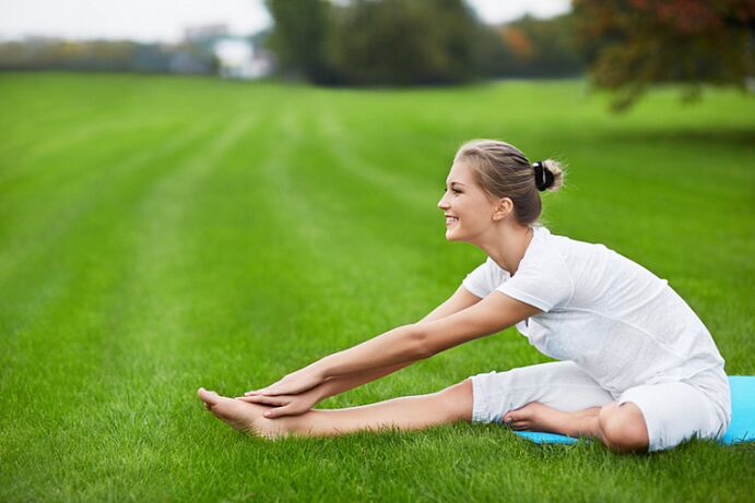 esercizi di stretching yoga per dimagrire